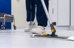 Detergenza e Manutenzione Pavimenti